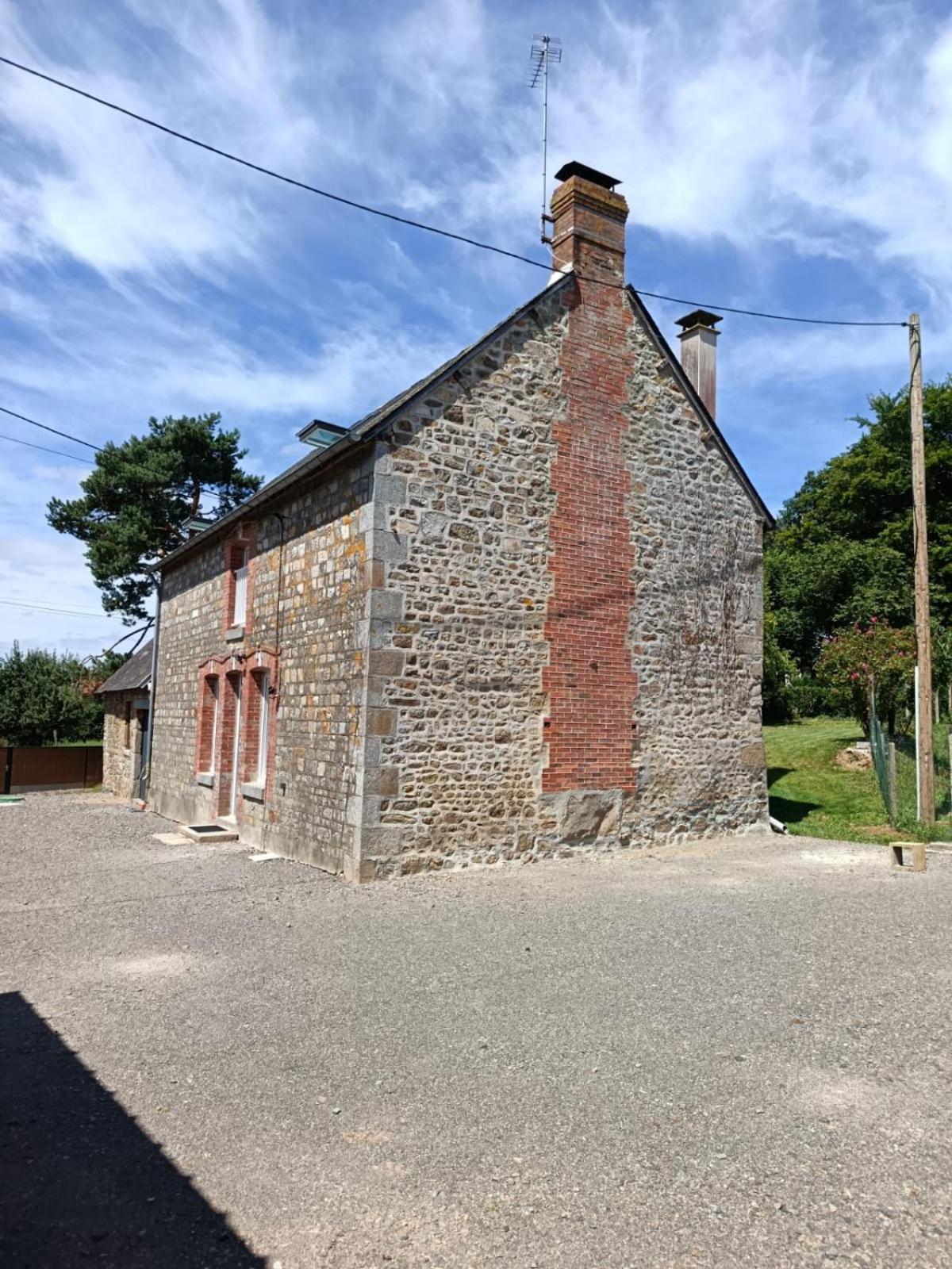 Le Gite De La Haie Portee Lignieres-Orgeres Esterno foto